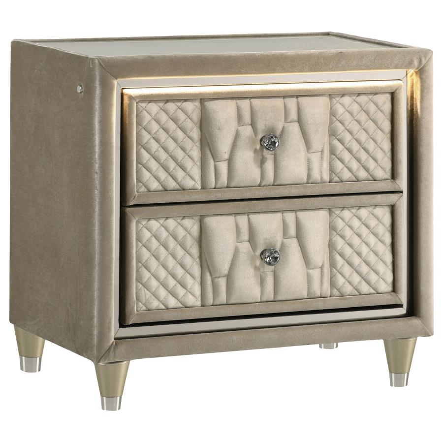 Lorient 5-piece Queen Bedroom Set Ivory and Camel