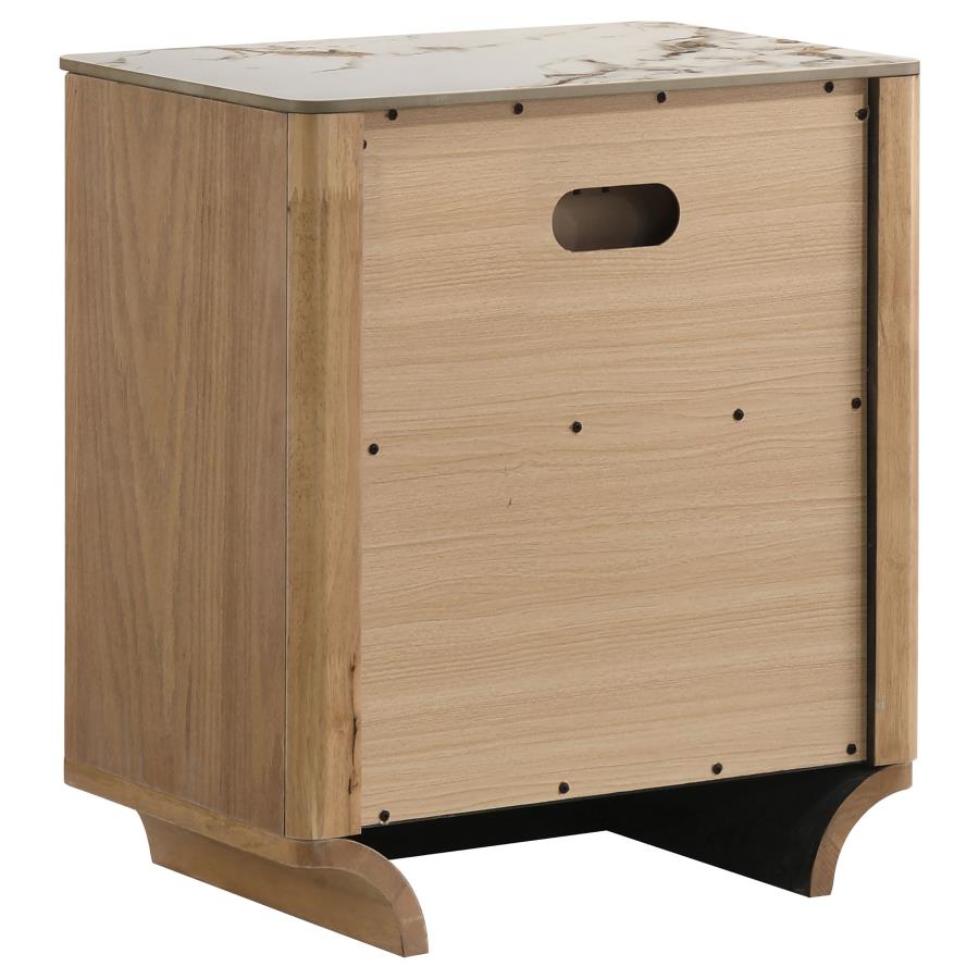 Leanne 4-piece Queen Bedroom Set Light Oak